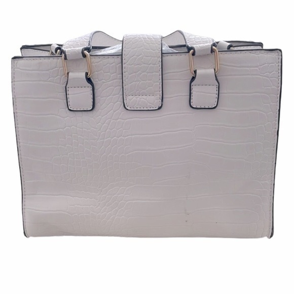 JustFab Weekend In Venice Satchel - Picture 5 of 15